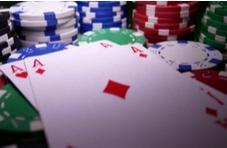 Hold aces and faces, go for Double or Nothing on low pays in Double Double Jackpot Poker and win at the best online casino!